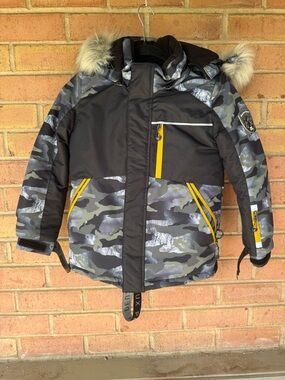 Boys' Camo Winter Jacket with Faux Fur Hood and Yellow Accents